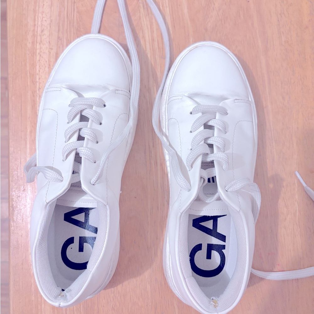 GANNI White sporty mix.